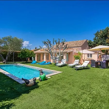 Beautifulwith A Swimming Pool! Privatunterkunft *
