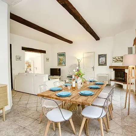 Beautifulwith A Swimming Pool! Privat bolig